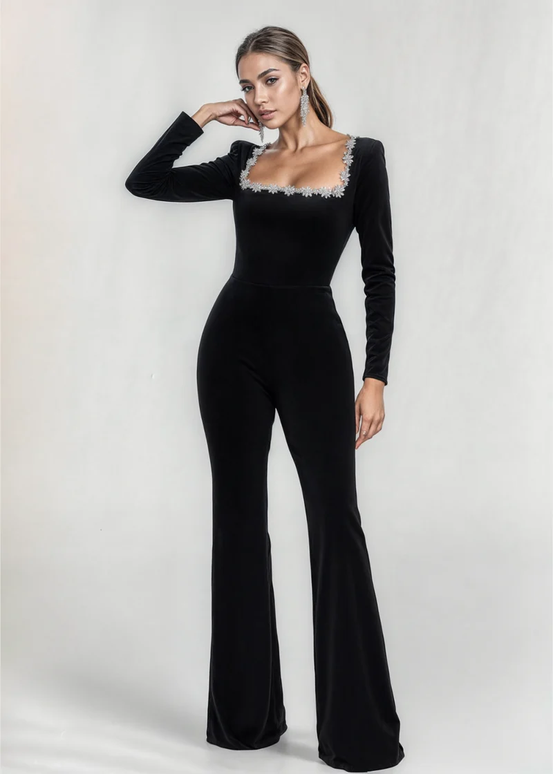 Valeria | Jumpsuit mit detailreichem Ausschnitt