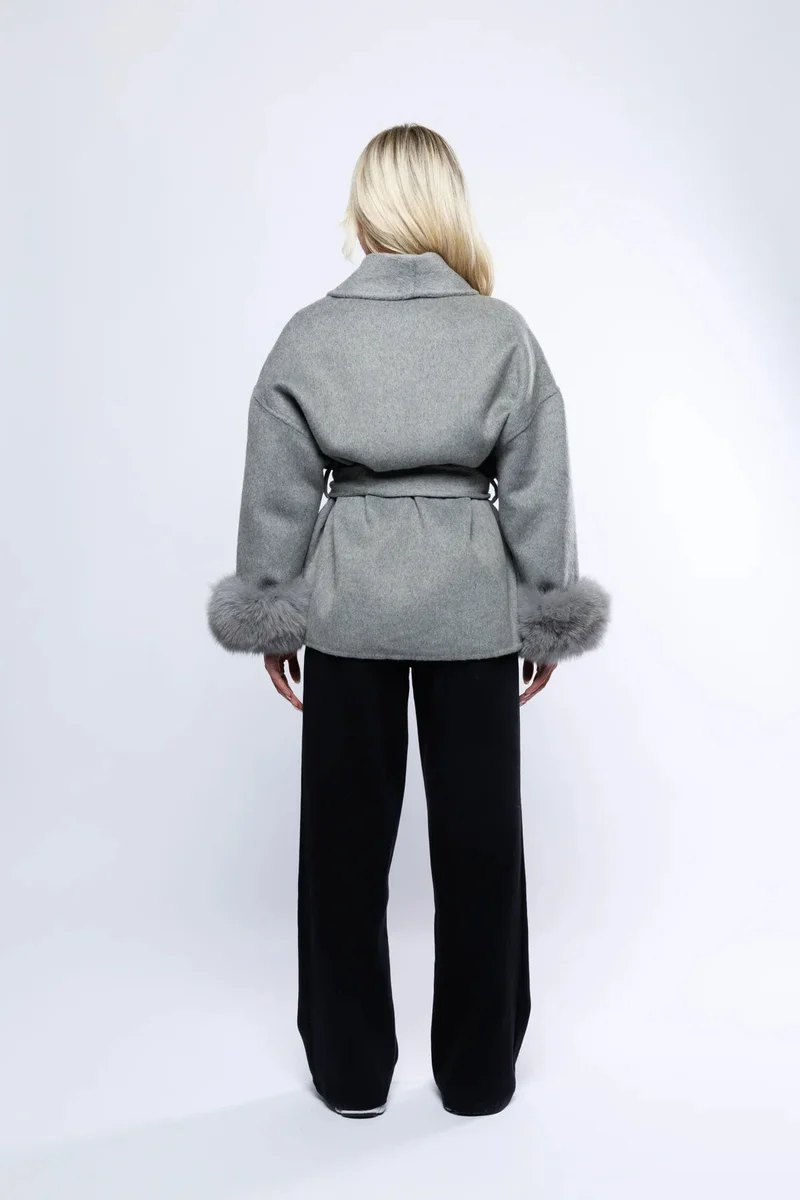 Luxuriöser Damen Wickelmantel