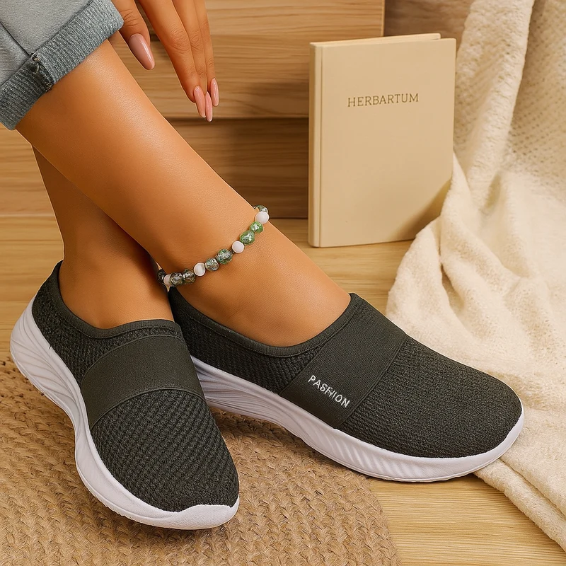Damen-Slipper zum Hineinschlüpfen – Atmungsaktives Mesh-Obermaterial, weich gepolsterte Innensohle und strapazierfähige Gummisohle