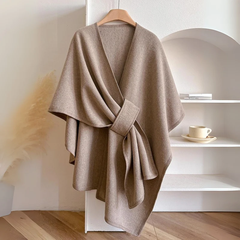 Teysia - drapierter Schal mit Soft-Touch-Finish