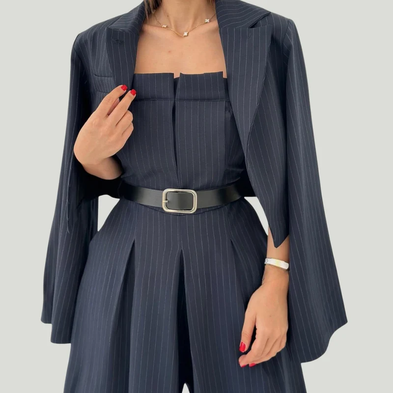 Lorayae - Soft-Touch Set aus weit geschnittenem Jumpsuit und Jacke