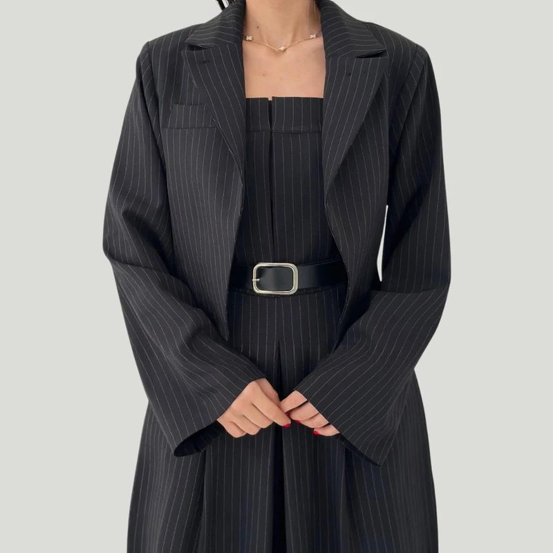 Lorayae - Soft-Touch Set aus weit geschnittenem Jumpsuit und Jacke
