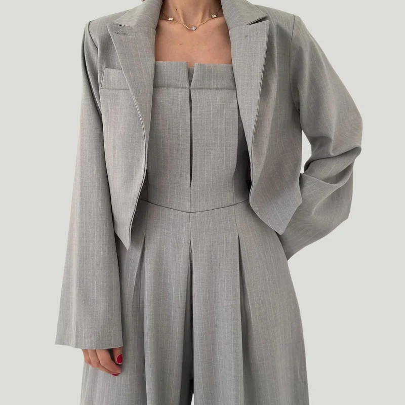 Lorayae - Soft-Touch Set aus weit geschnittenem Jumpsuit und Jacke