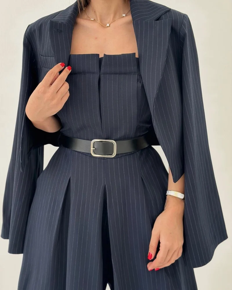 Lorayae - Soft-Touch Set aus weit geschnittenem Jumpsuit und Jacke