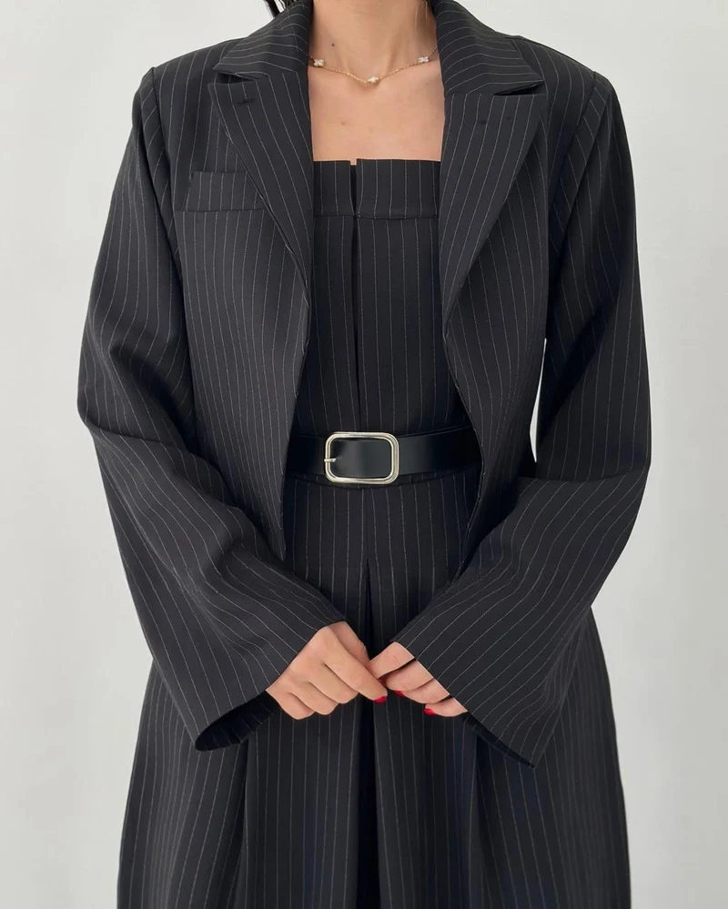 Lorayae - Soft-Touch Set aus weit geschnittenem Jumpsuit und Jacke