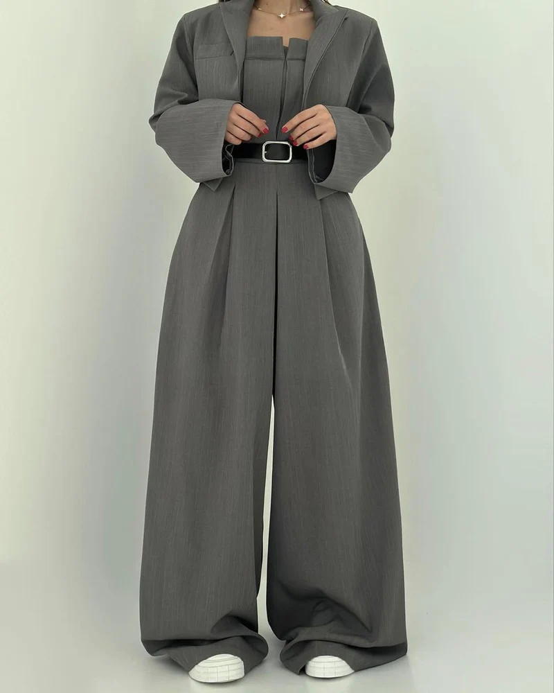 Lorayae - Soft-Touch Set aus weit geschnittenem Jumpsuit und Jacke