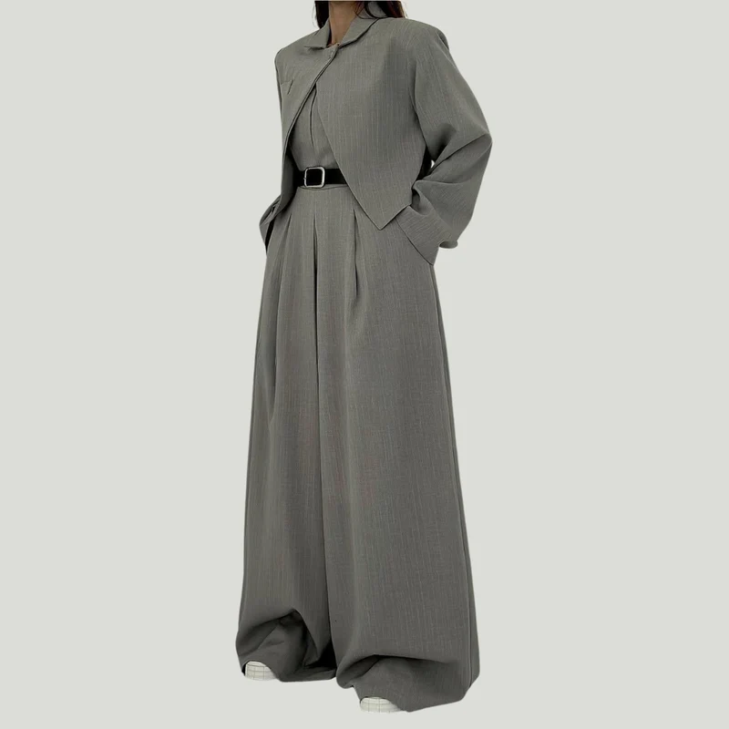 Lorayae - Soft-Touch Set aus weit geschnittenem Jumpsuit und Jacke