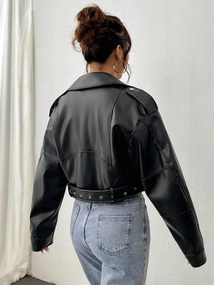 Theodora® | Elegante und kraftvolle Jacke