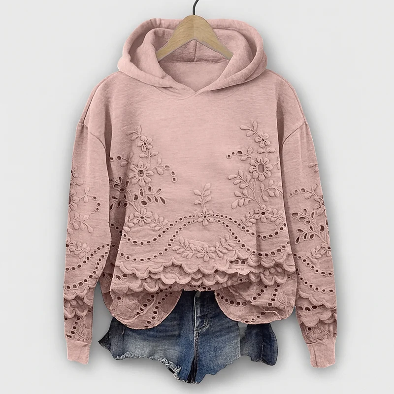 Hoodie mit Spitzenbesatz – Gemütlichkeit trifft auf femininen Charme