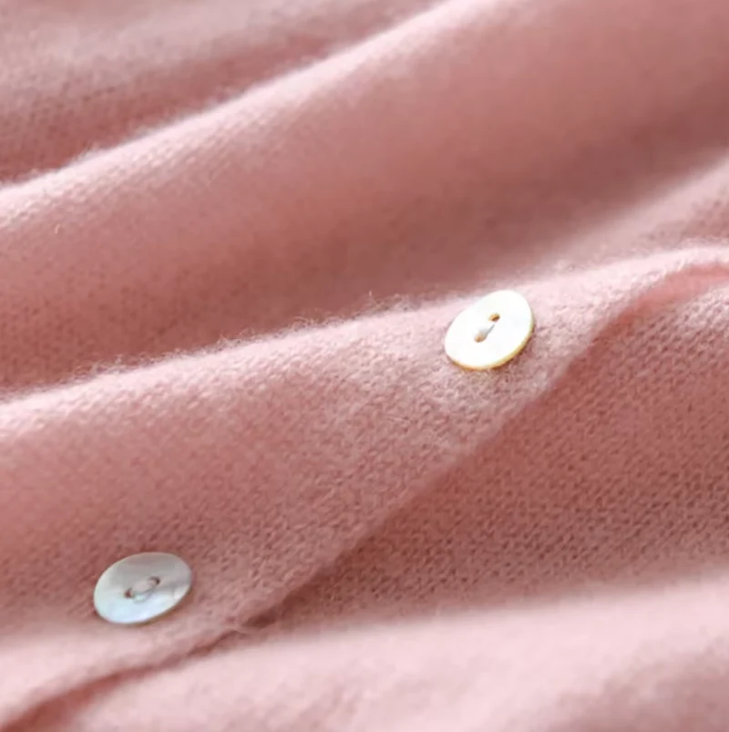Gemütlicher Anthrazit-Cardigan mit Knöpfen – Mühelose Eleganz