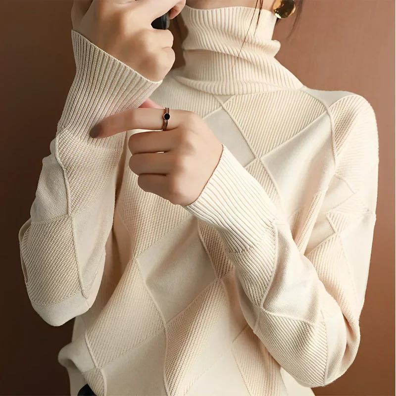 Rauten-Rollkragenpullover – Raffinierte Wärme mit modernem Stil