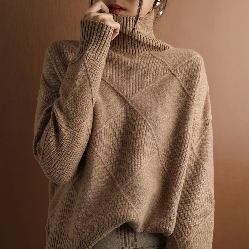 Rauten-Rollkragenpullover – Raffinierte Wärme mit modernem Stil