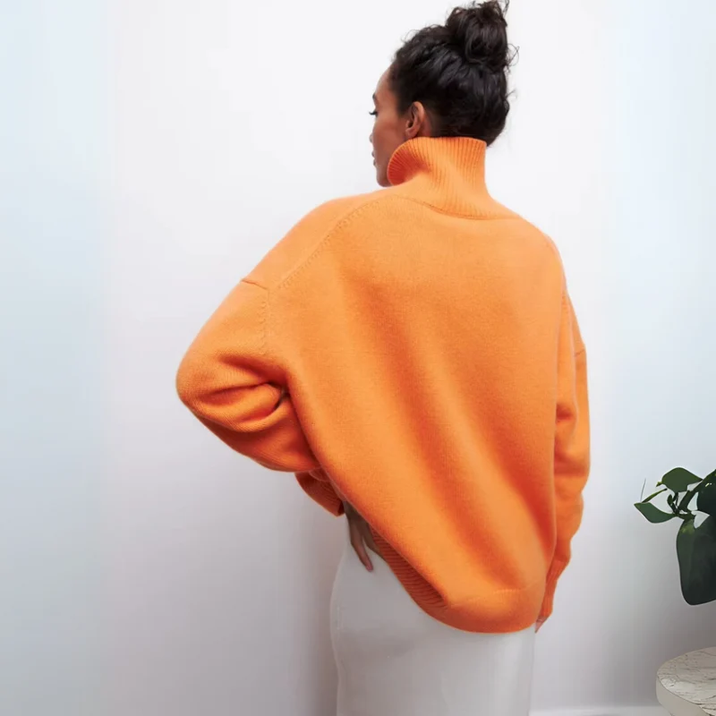 Kurzarm-Rollkragenpullover – Kühne Eleganz mit modernem Flair