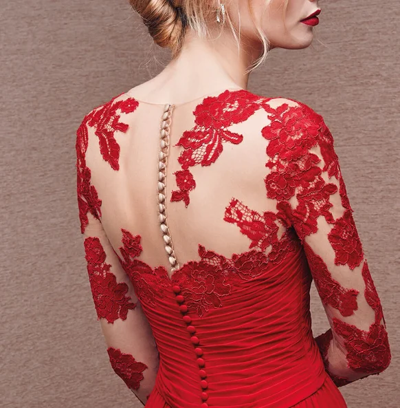 Damen Maxikleid mit Spitzenapplikationen und Rückendetail