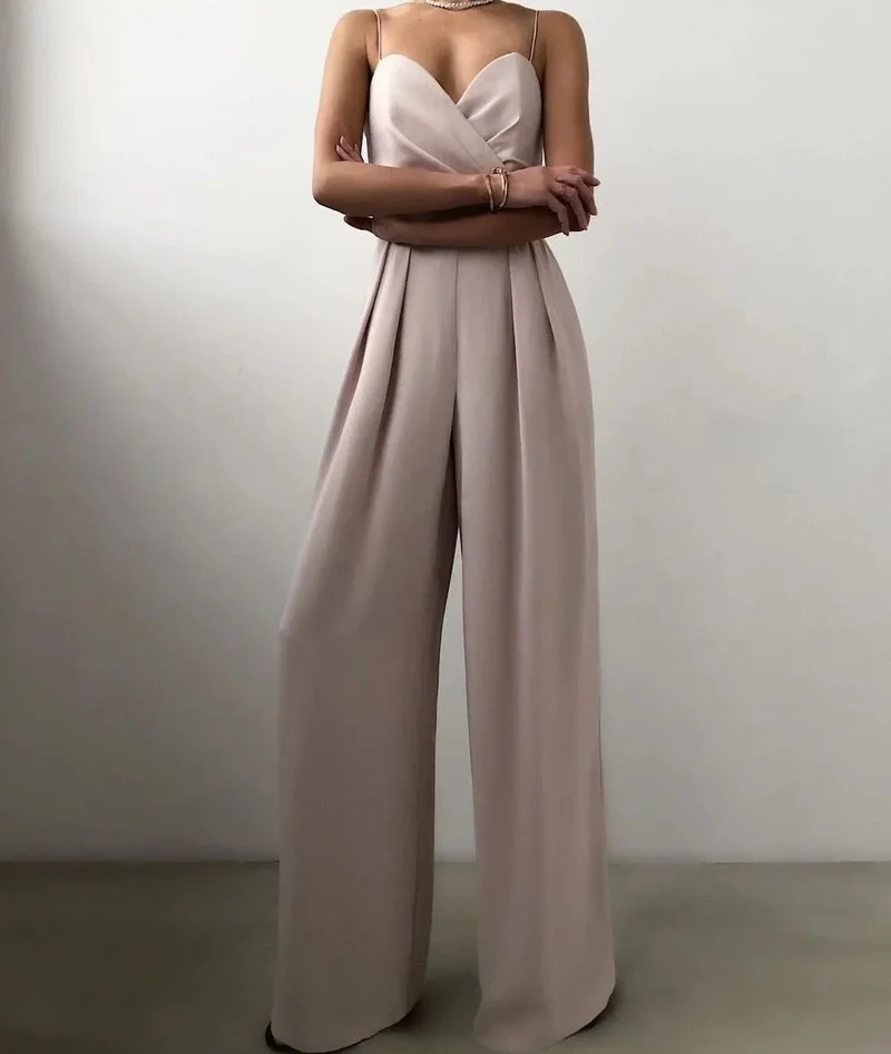 Eleganter Damen Jumpsuit mit Herzausschnitt und weitem Bein
