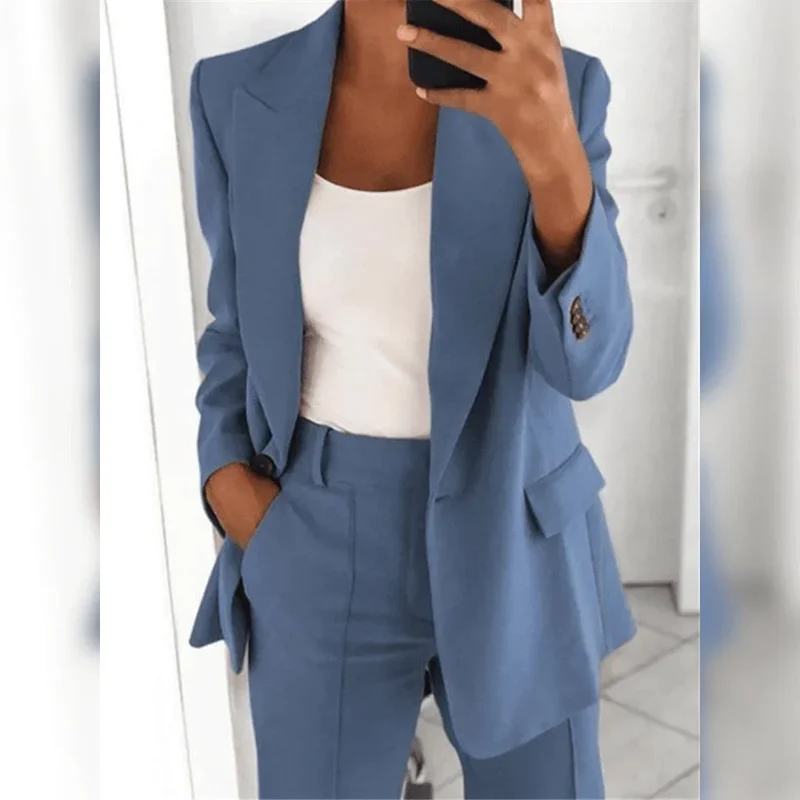 Damen Business Anzug mit geradem Schnitt und schlichtem Design