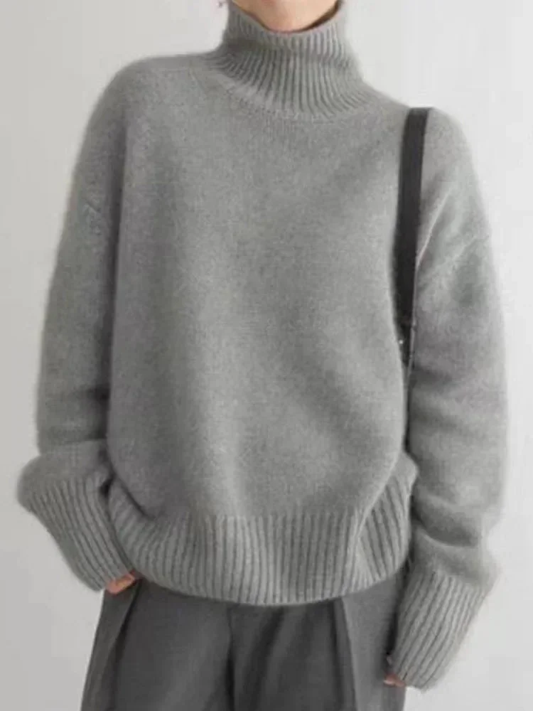 Oversize Damen Rollkragenpullover mit überschnittenen Schultern