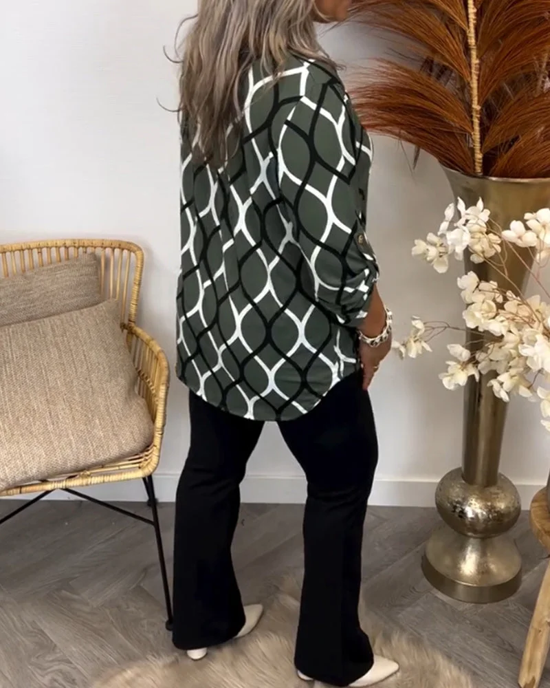 Damenbluse mit Grafischem Muster und Elegantem Schnitt