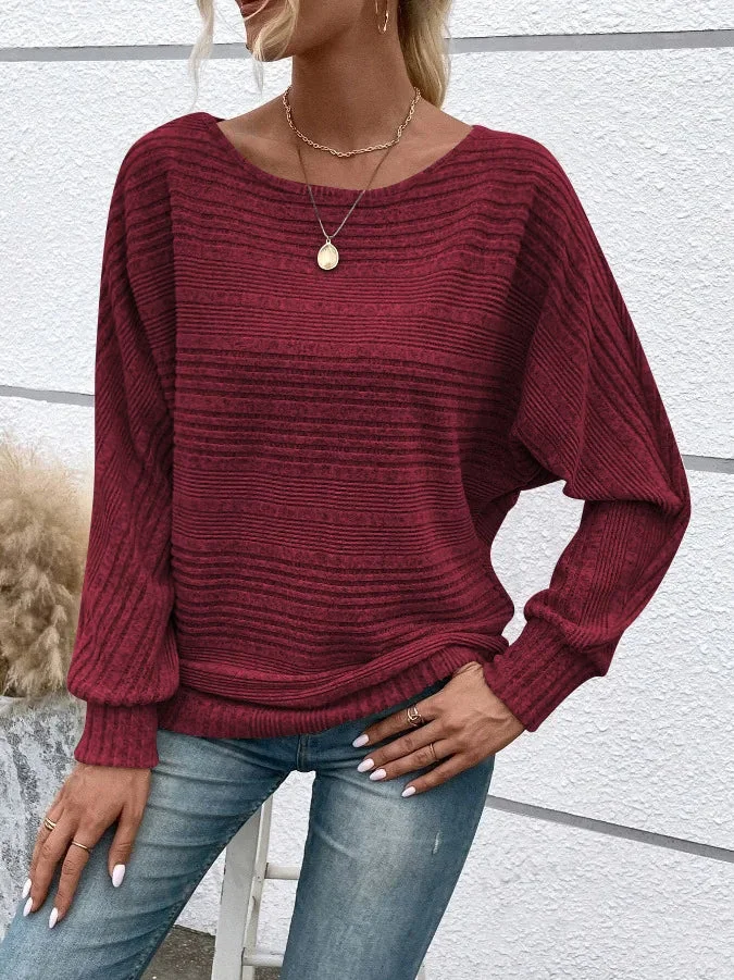 Damenpullover mit Streifen und weitem Rundhalsausschnitt