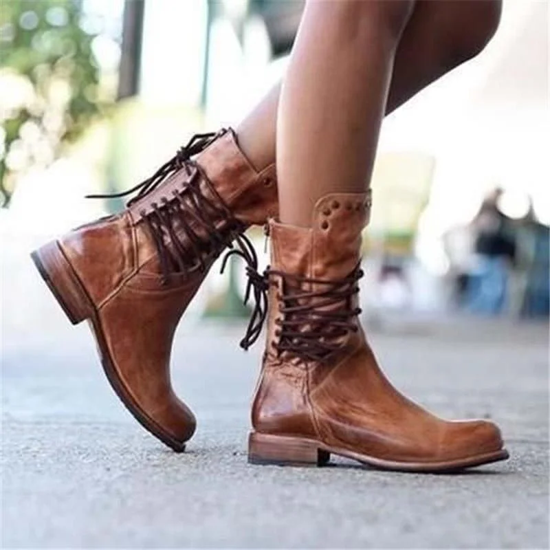 Damen Schnürstiefel mit Nieten und Blockabsatz