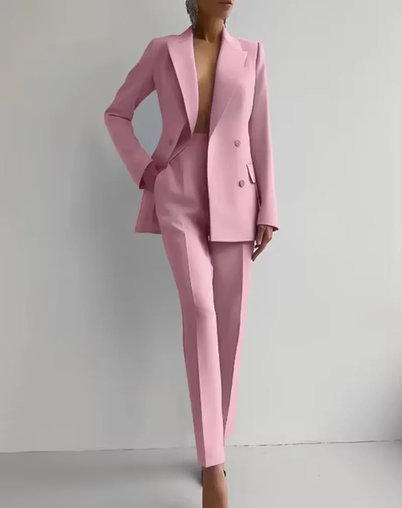 Eleganter zweiteiliger Damenanzug mit Blazer und Plisseehose