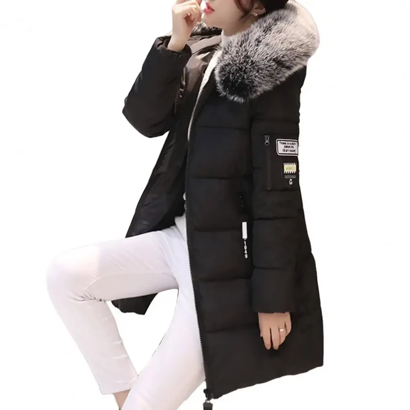 Taktische Pufferjacke mit Fellkapuze