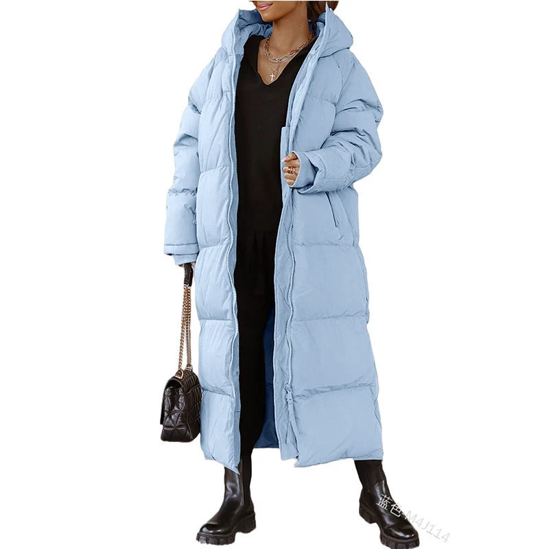 Warme Steppjacke mit Kapuze