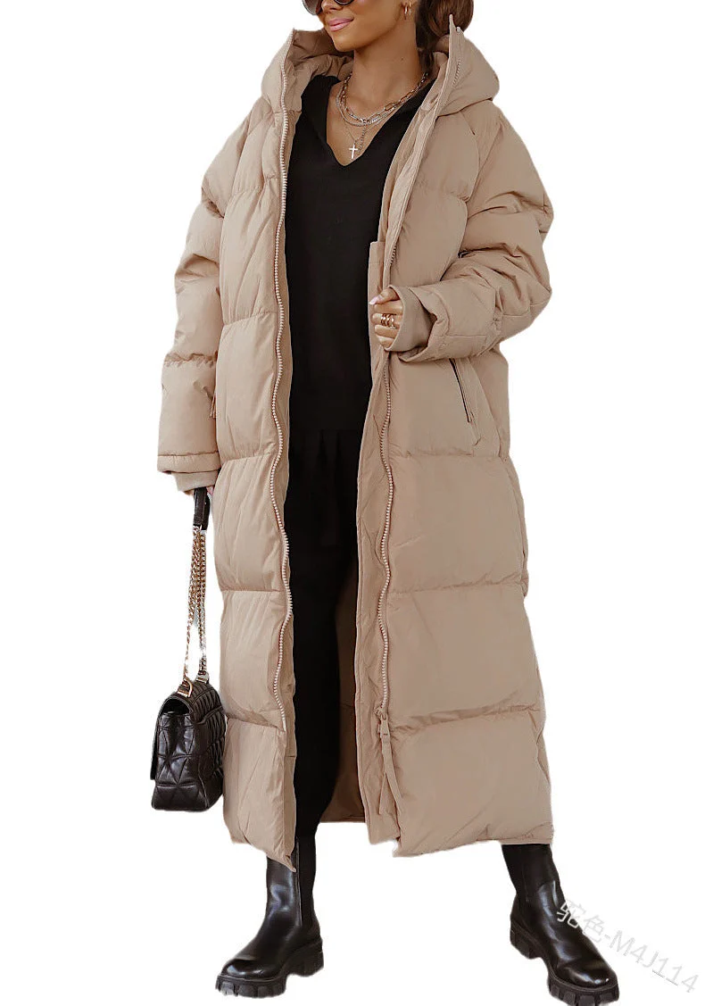 Warme Steppjacke mit Kapuze
