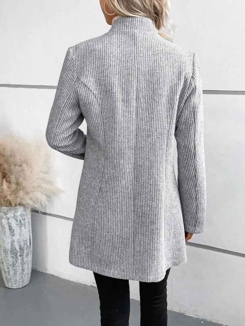 Moderner kragenloser Blazer