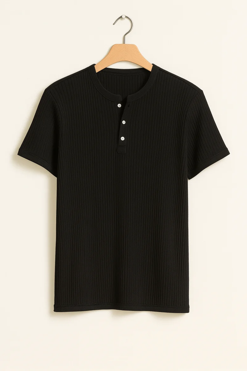 Geripptes Henley Kurzarmhemd