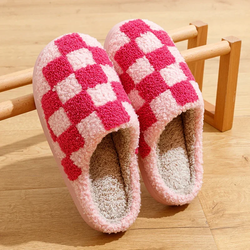 Hausschuhe Schachbrett Muster Unisex | Warm & Rutschfest
