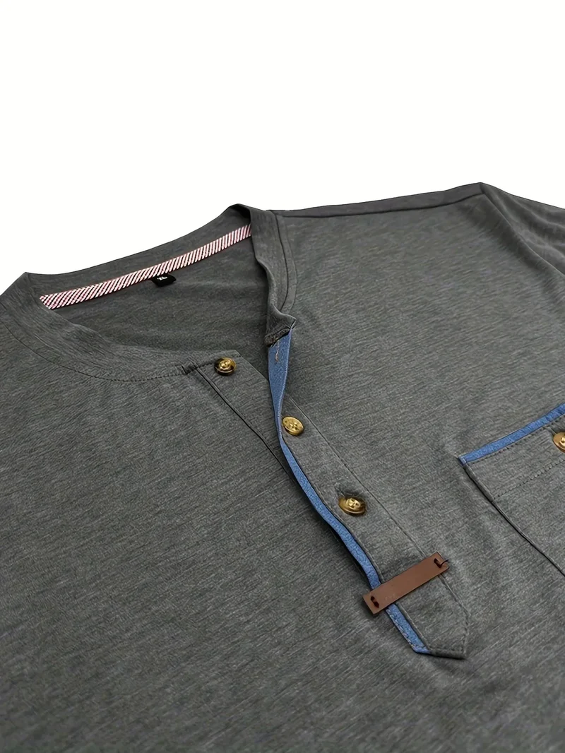 Lässiges T-Shirt mit Brusttasche