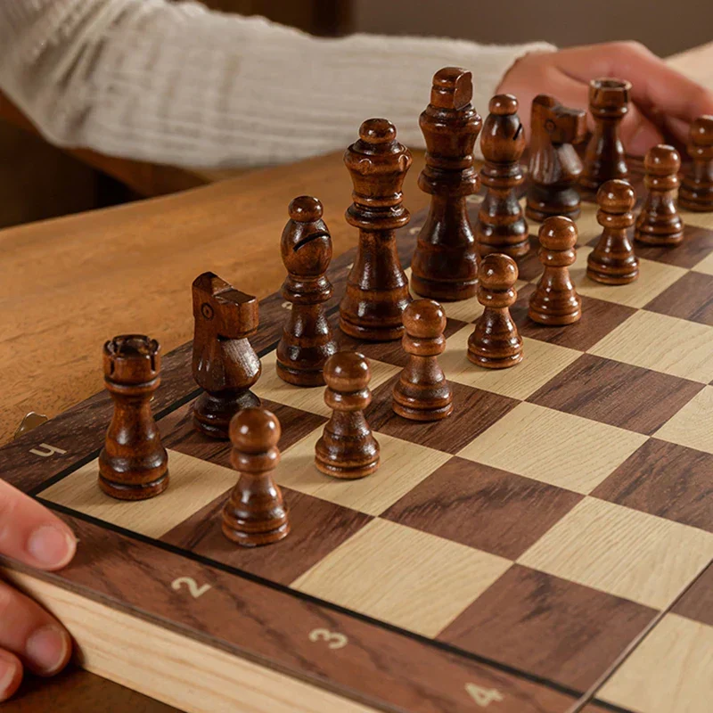 Magnetisches Holz Klappschachspiel