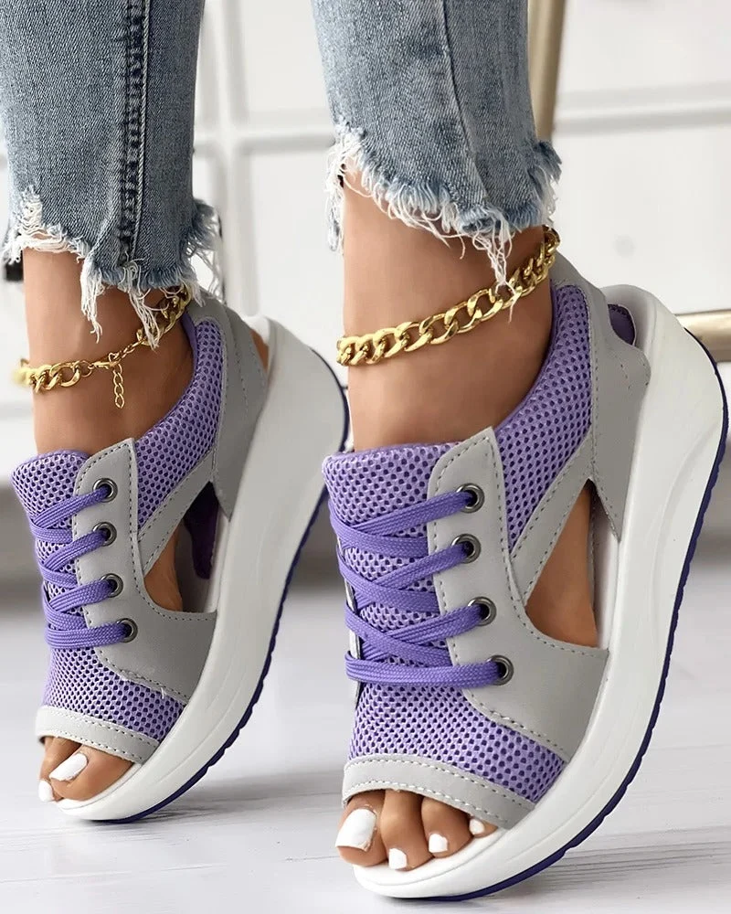 Kontrastfarbene Muffin Sandalen