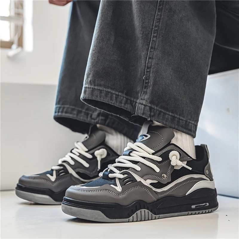 Stylische sommerliche Turnschuhe