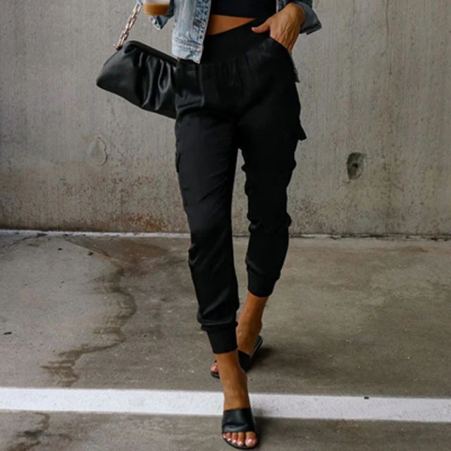 Elegante Cargohose mit Satin-Schimmer