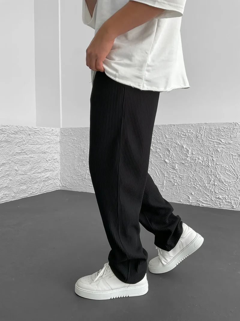 Moderne gerippte Hose