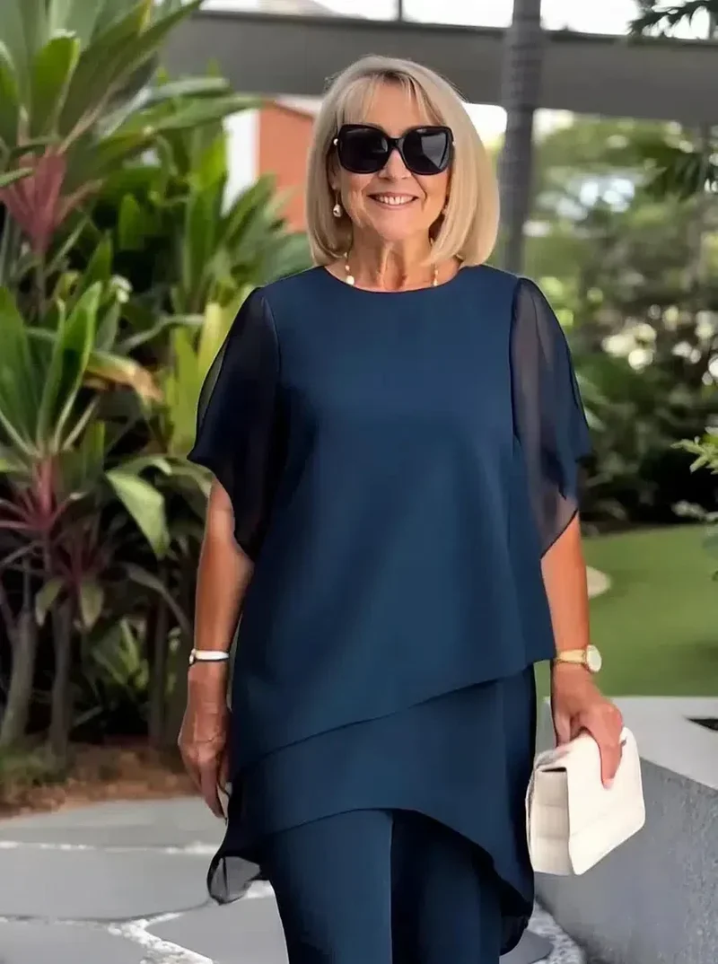 Marineblaues Blusen und Hosenset