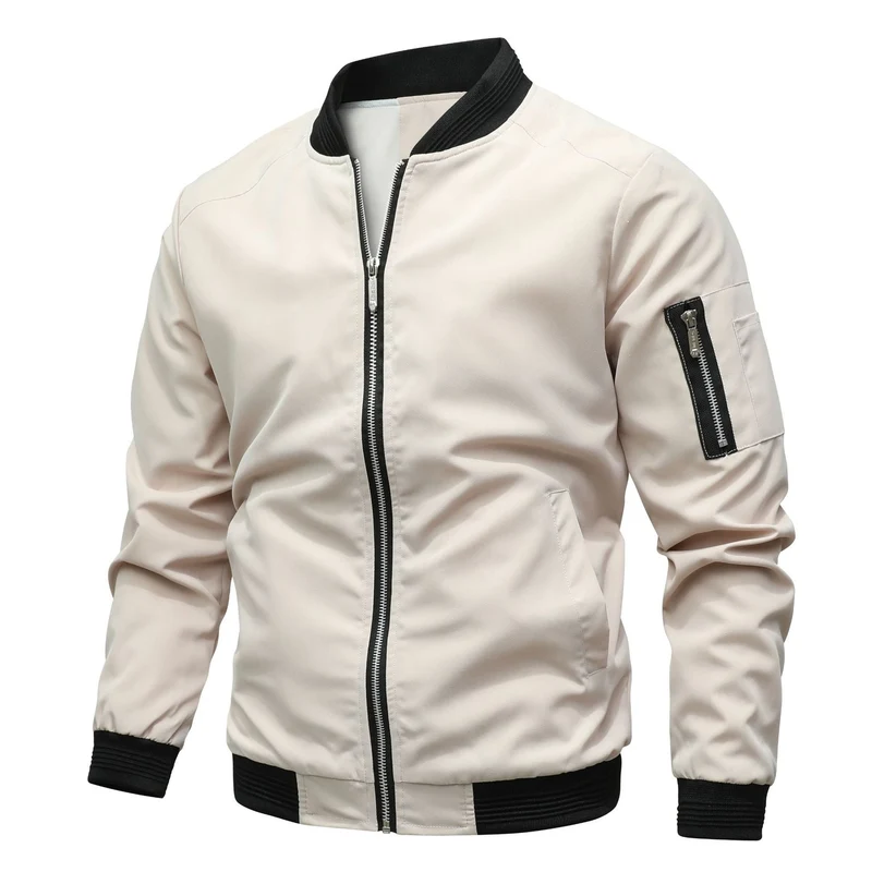 Trendige leichte Bomberjacke