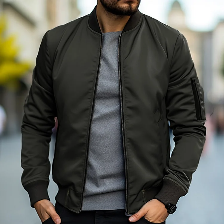 Trendige leichte Bomberjacke