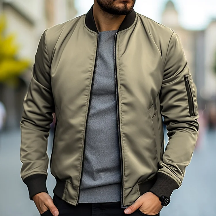 Trendige leichte Bomberjacke