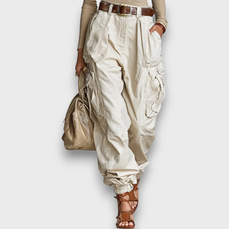 Lorena – Set mit Stehkragen-Shirt und Cargo-Hose