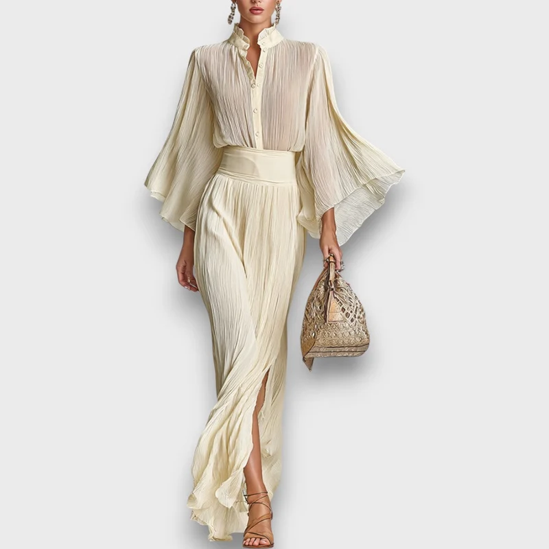 Meliora – Plissierte Chiffonbluse mit hohem Kragen