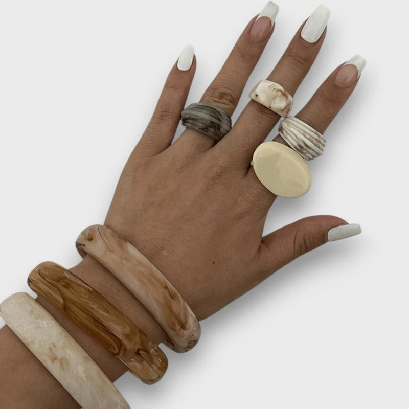 Marisa – Vintage Armreif mit Marmor-Effekt