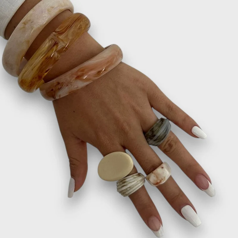 Marisa – Vintage Armreif mit Marmor-Effekt