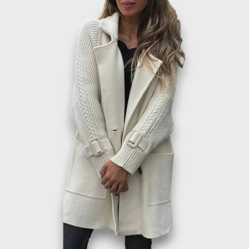 Mirela – Eleganter Strickmantel