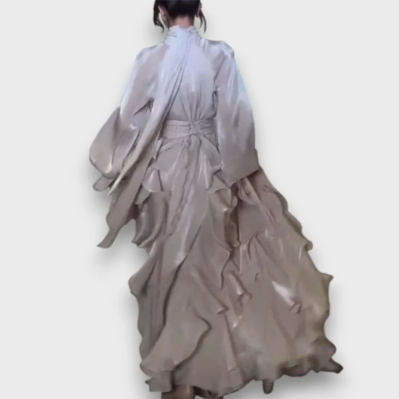 Valette – Fliessendes Maxikleid mit Volantdrama