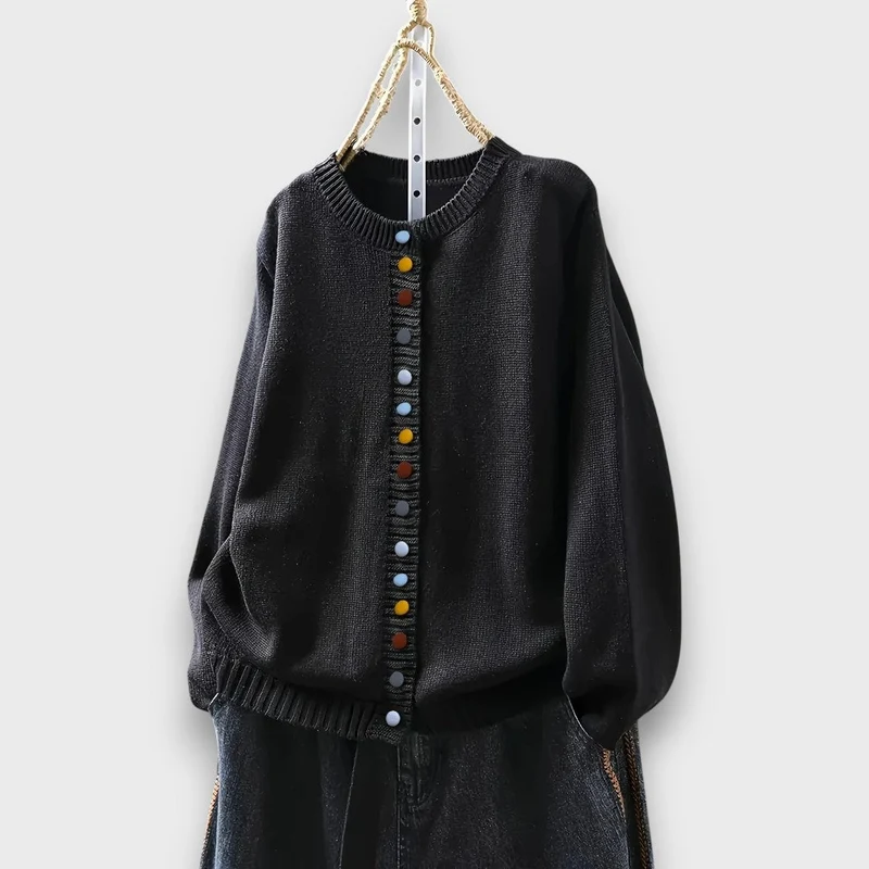 Liora – Strickjacke mit Knopfdetails