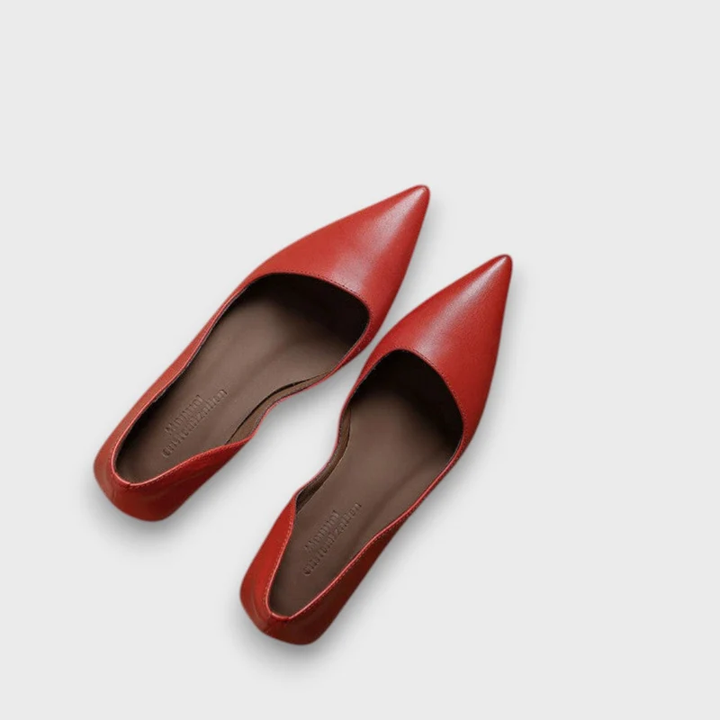 Veyra – Lederschuhe mit Kitten-Heel