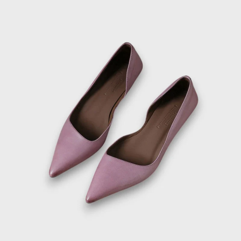 Veyra – Lederschuhe mit Kitten-Heel